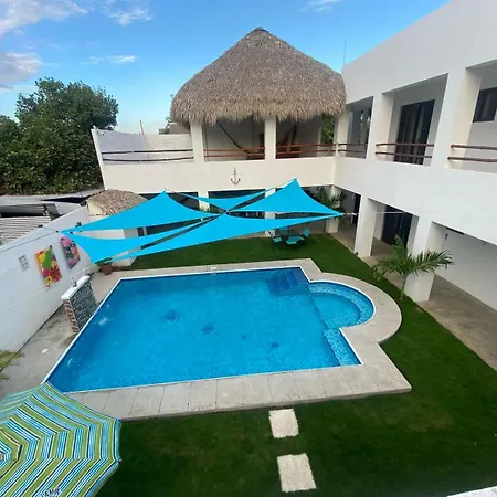 Casa Paradise, El Paredon